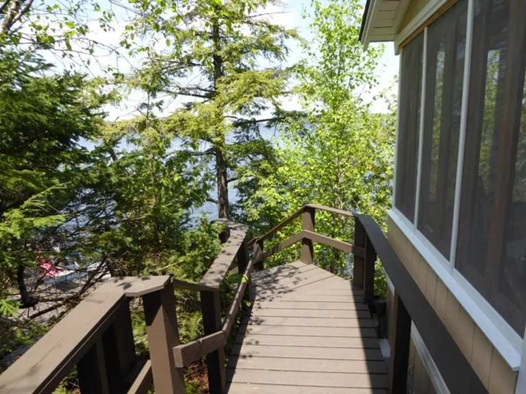 952 Coates Island Road Colchester VT 05446
