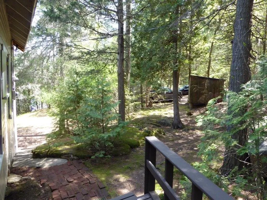 952 Coates Island Road Colchester VT 05446