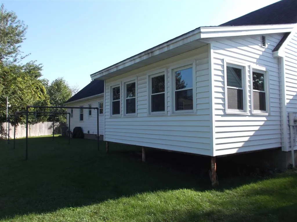 124 South Crest Drive Burlington VT 05401