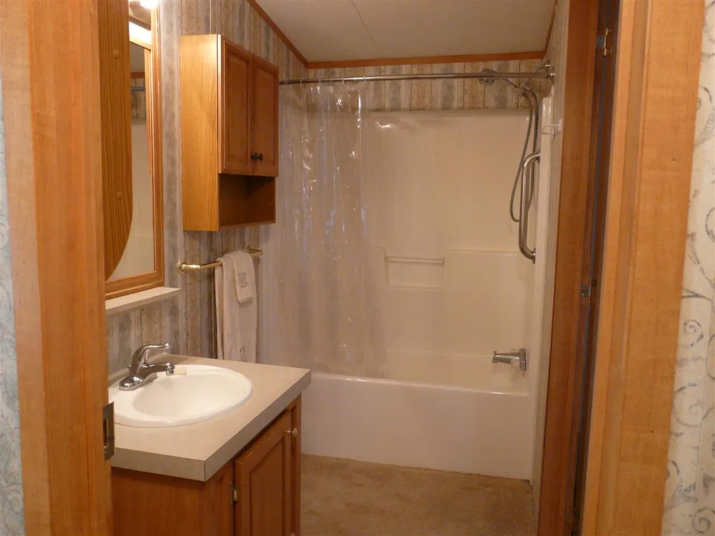 35 Hickory Avenue North Hampton NH 03862