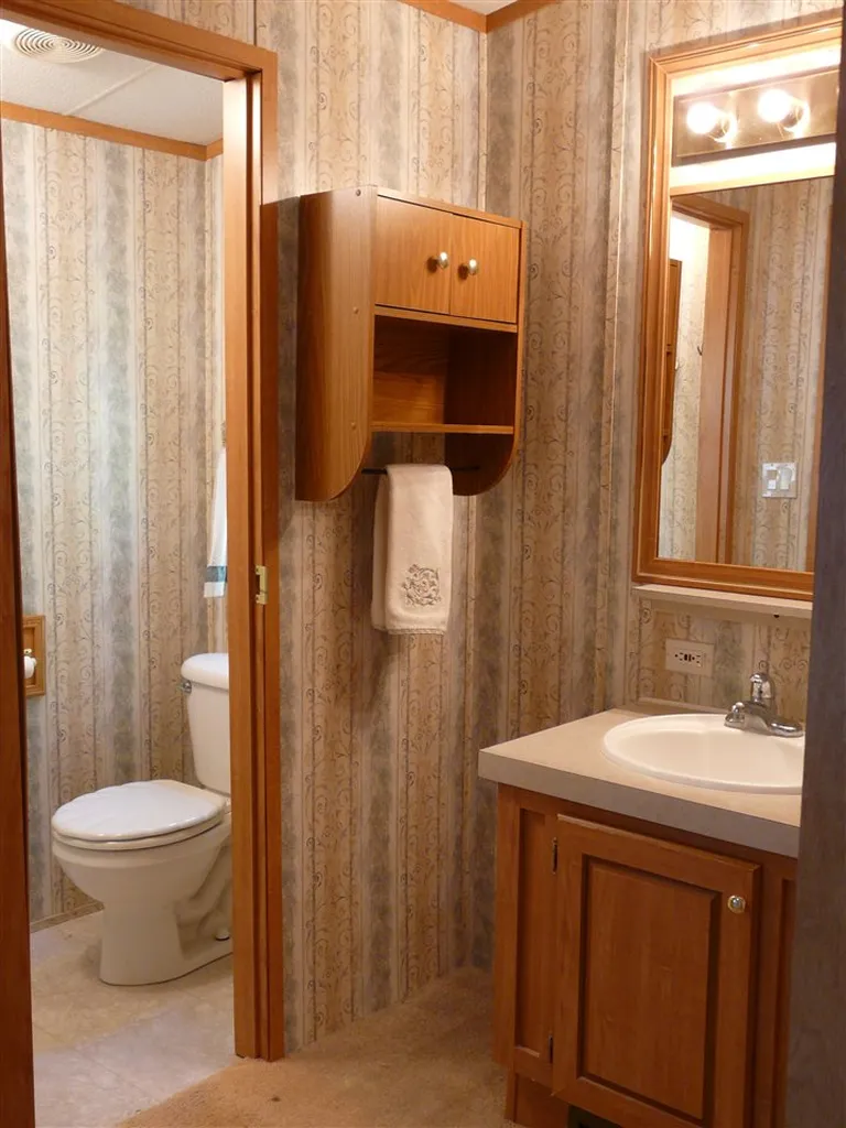 35 Hickory Avenue North Hampton NH 03862