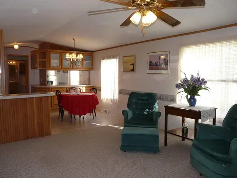 35 Hickory Avenue North Hampton NH 03862