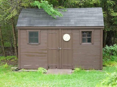 35 Hickory Avenue North Hampton NH 03862