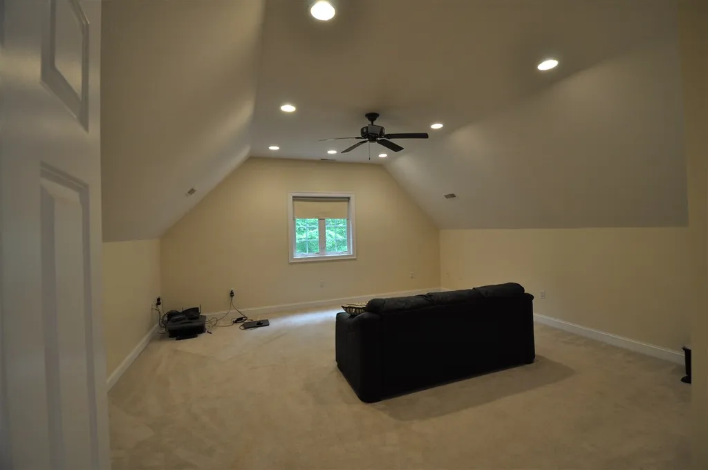6 Tyng Hill Road Hollis NH 03049