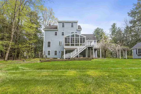 16 Madison Lane Newmarket NH 03857