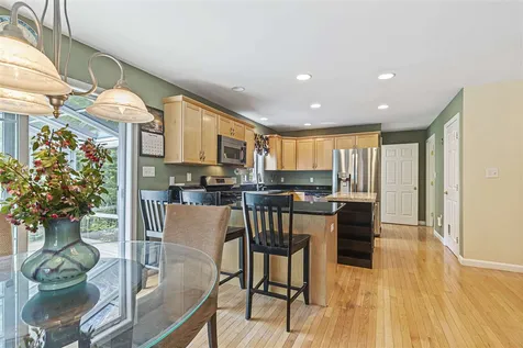 16 Madison Lane Newmarket NH 03857