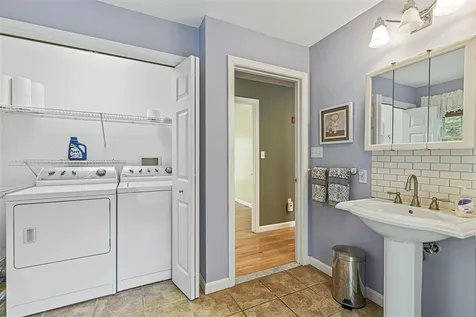 16 Madison Lane Newmarket NH 03857