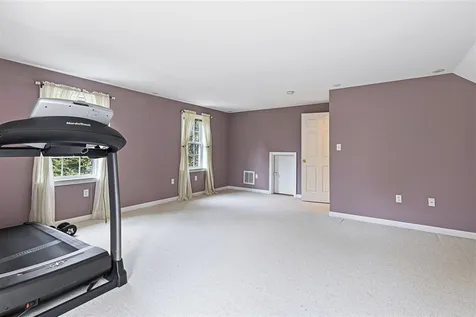 16 Madison Lane Newmarket NH 03857