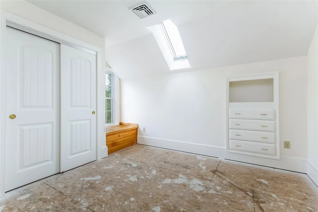 48 Briar Hill Road New Boston NH 03070