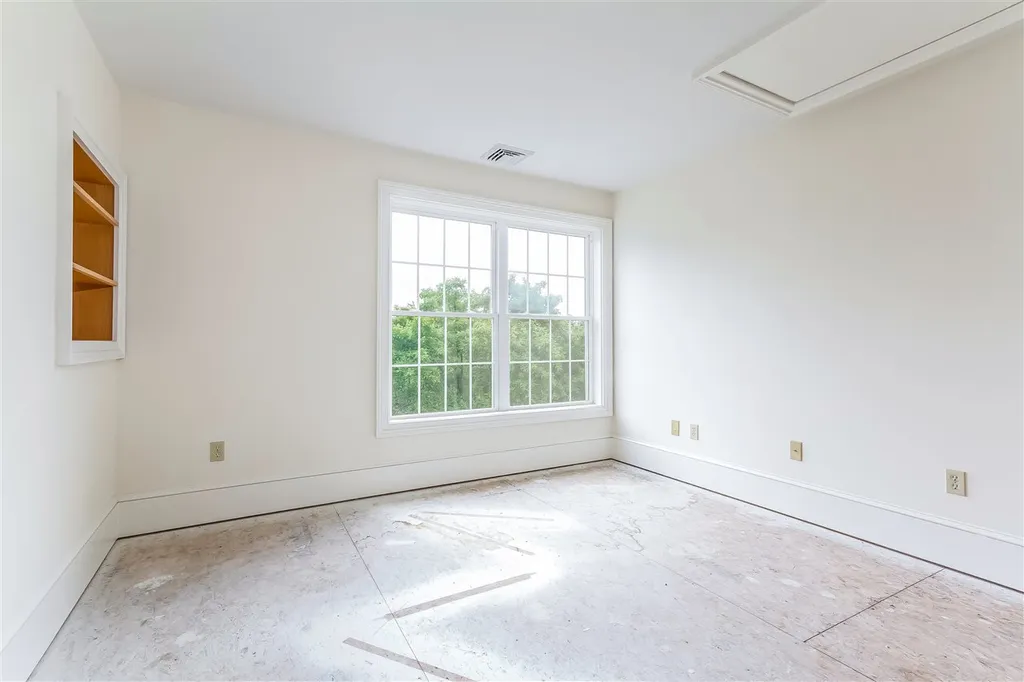 48 Briar Hill Road New Boston NH 03070