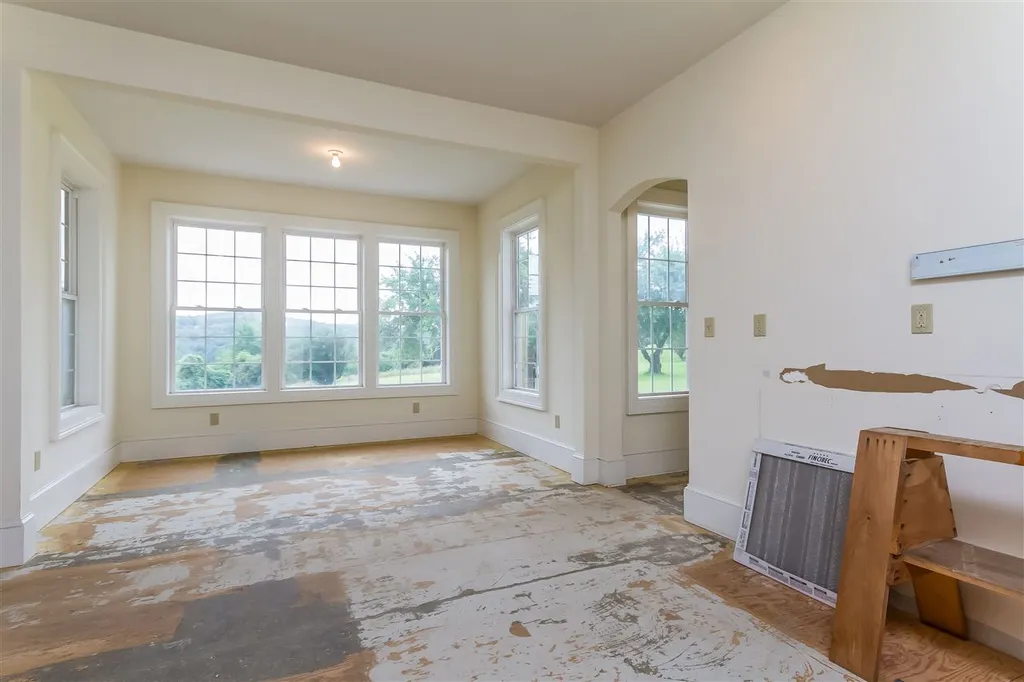 48 Briar Hill Road New Boston NH 03070