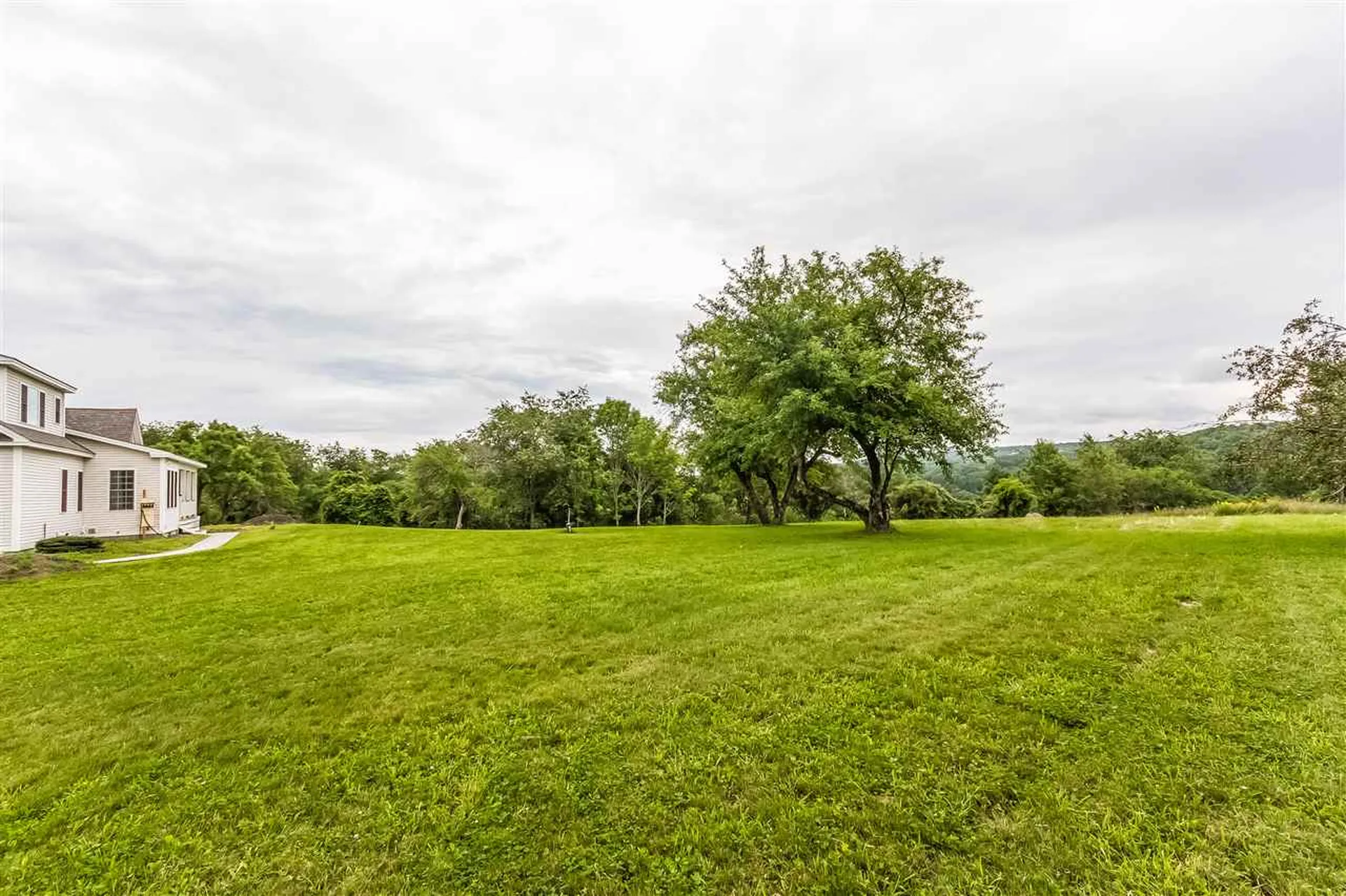 48 Briar Hill Road New Boston NH 03070