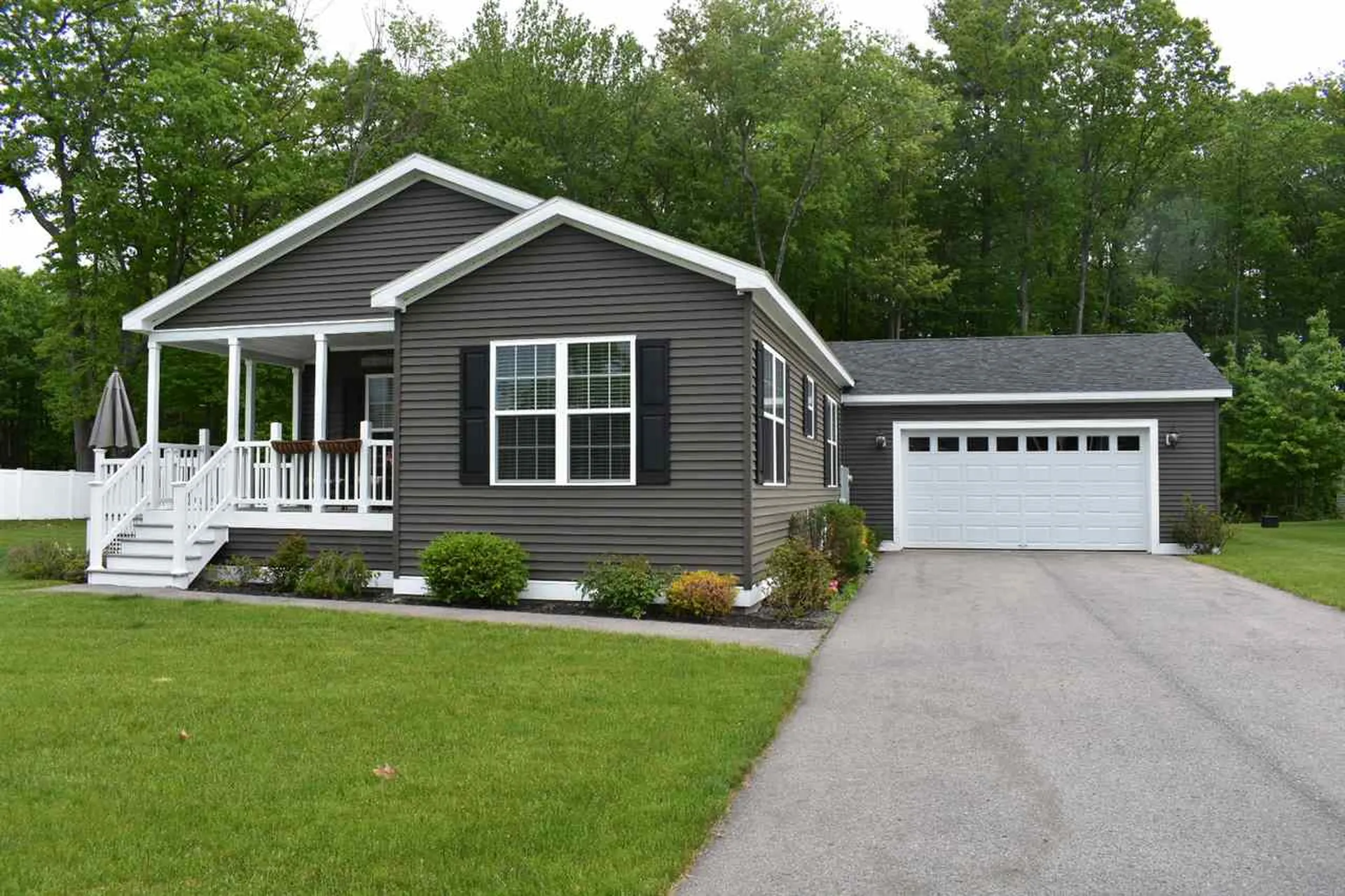 44 Aspen Way North Hampton NH 03862