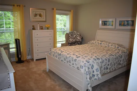 44 Aspen Way North Hampton NH 03862