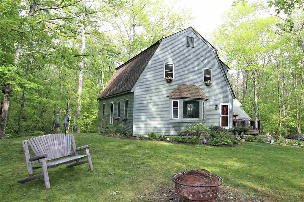 71 Ball Road Kingston NH 03848
