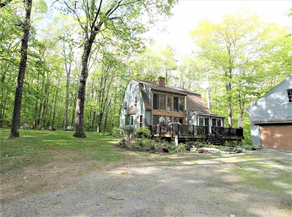 71 Ball Road Kingston NH 03848