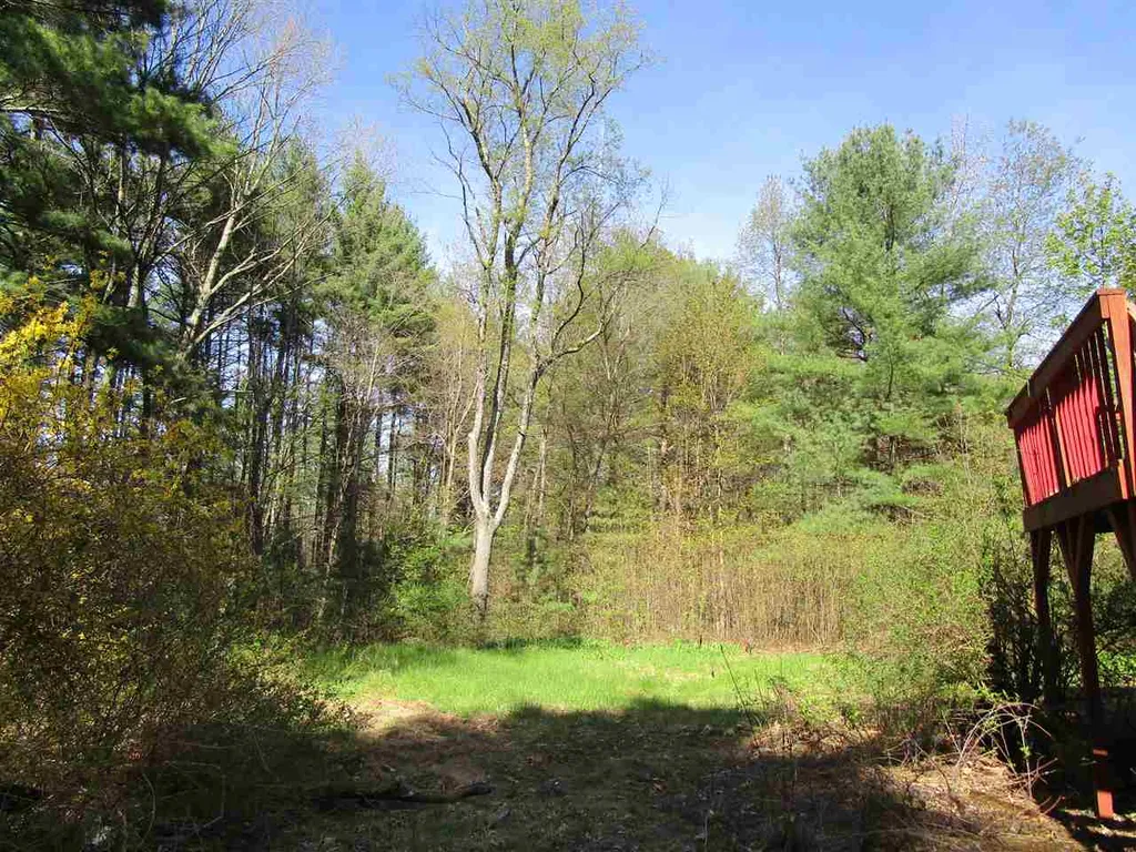 32 Cross Road Amherst NH 03031