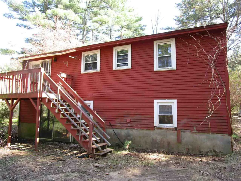 32 Cross Road Amherst NH 03031