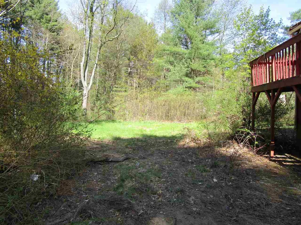 32 Cross Road Amherst NH 03031