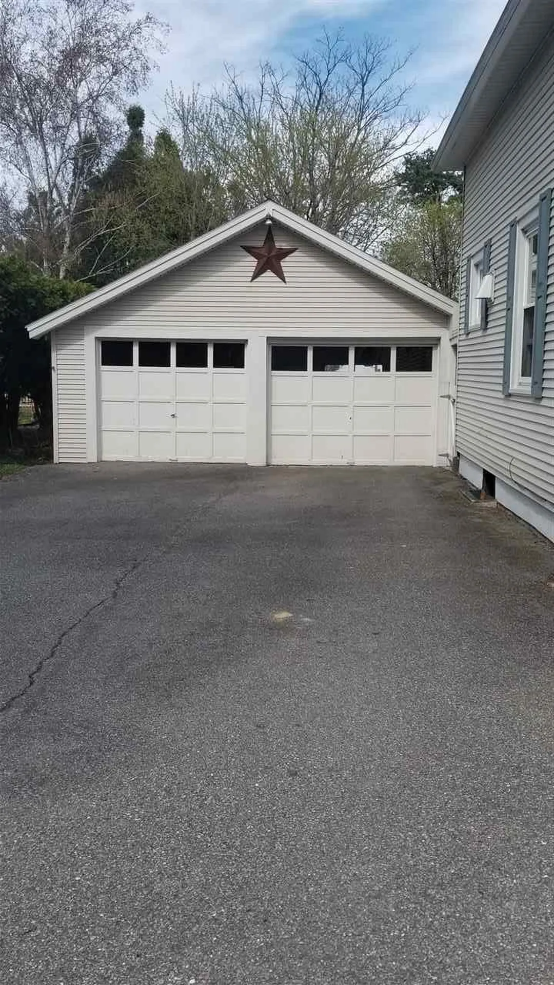 48 Pleasant Street Essex VT 05452