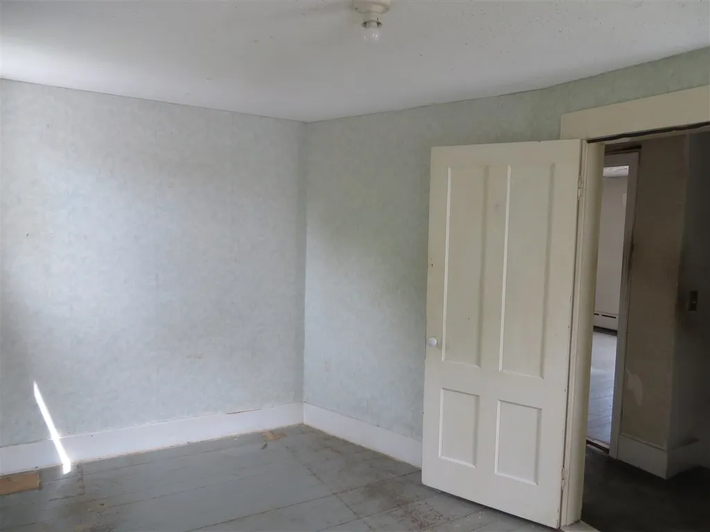 11 Kentfield Court Laconia NH 03246