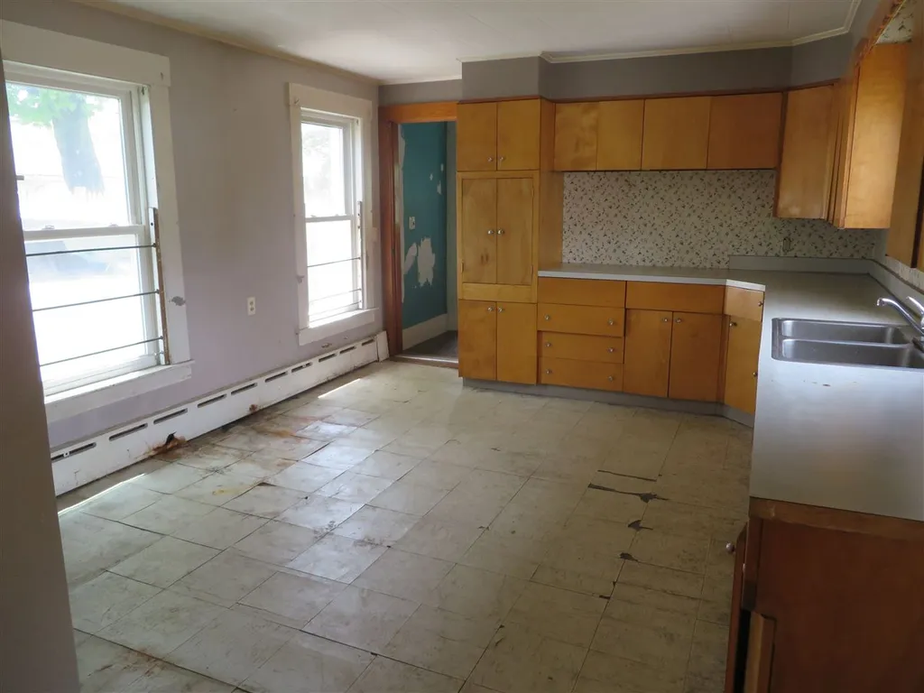 11 Kentfield Court Laconia NH 03246