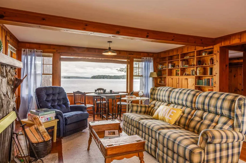 12 Forest Road Tuftonboro NH 03853