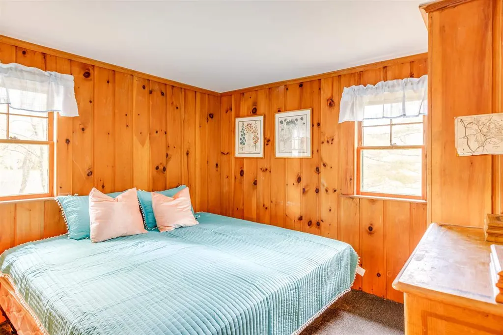 12 Forest Road Tuftonboro NH 03853