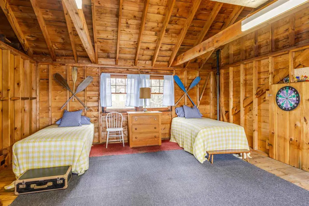 12 Forest Road Tuftonboro NH 03853