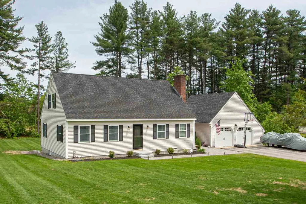 19 Pinewood Drive Amherst NH 03031