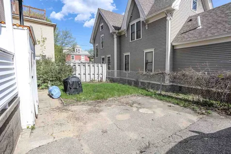 135 Sagamore Street Manchester NH 03104