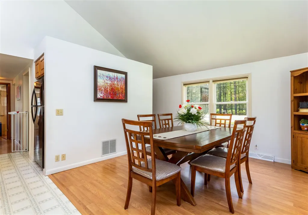 106 Jericho Road Essex VT 05452