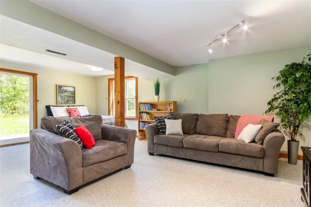 106 Jericho Road Essex VT 05452
