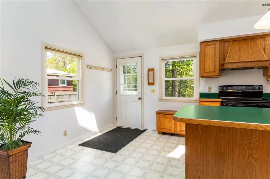 106 Jericho Road Essex VT 05452