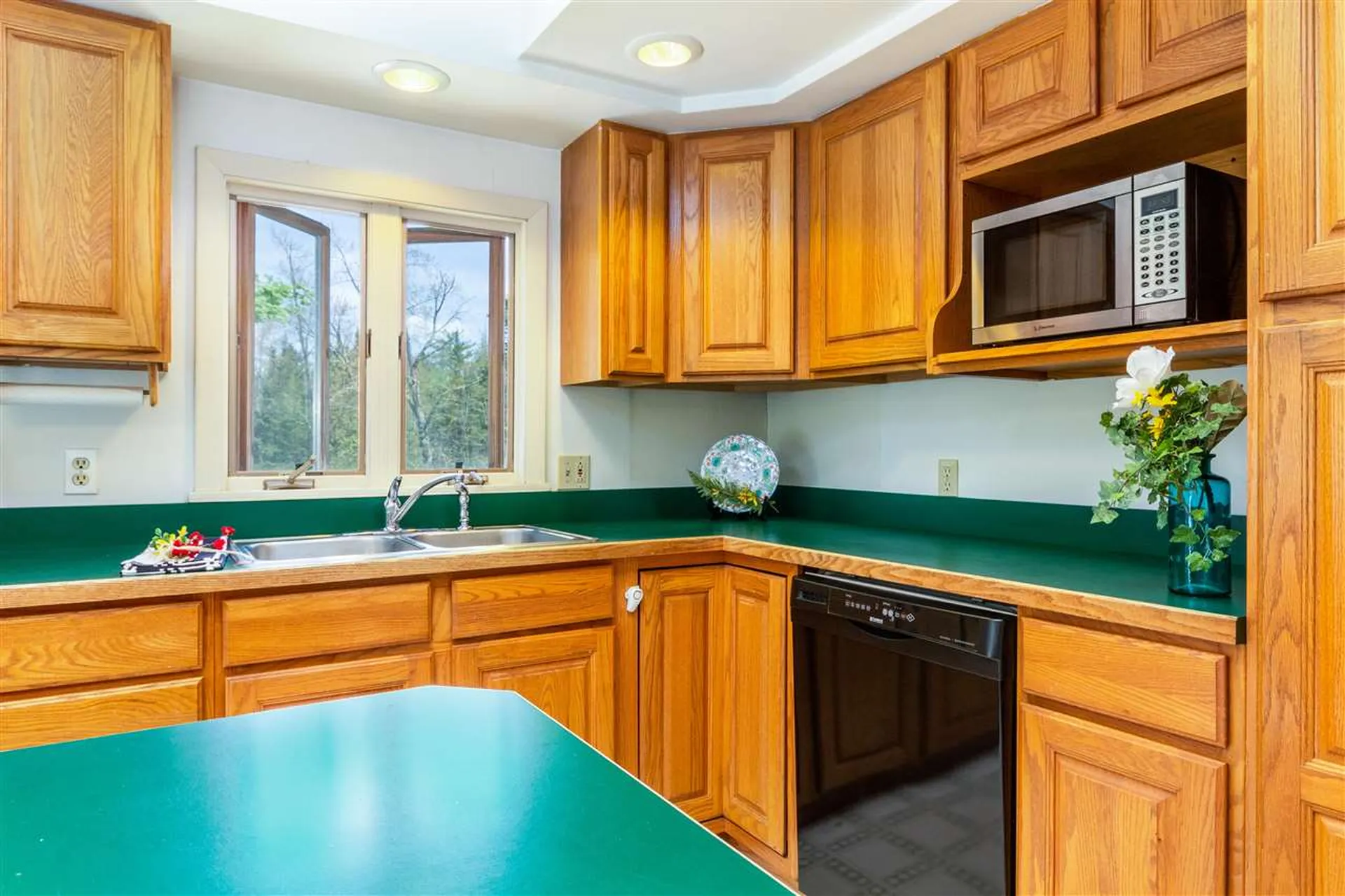 106 Jericho Road Essex VT 05452
