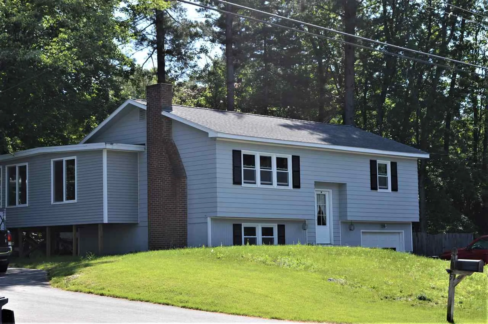 3 Cherokee Avenue Nashua NH 03062