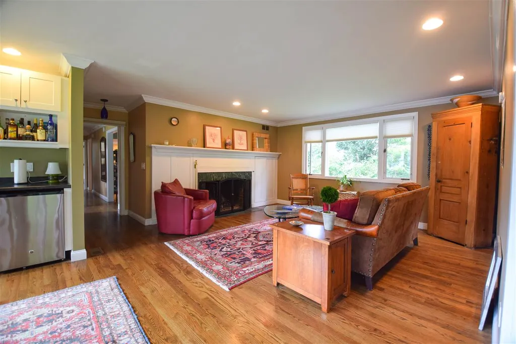 4 Mount View Court Burlington VT 05401