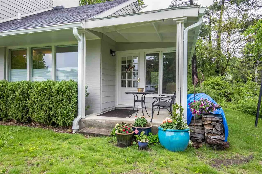 4 Mount View Court Burlington VT 05401
