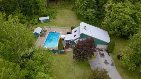 19 Pine Hollow Drive Londonderry NH 03053