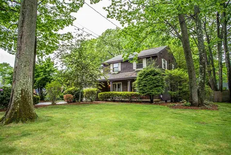 323 Woodcrest Court Manchester NH 03109