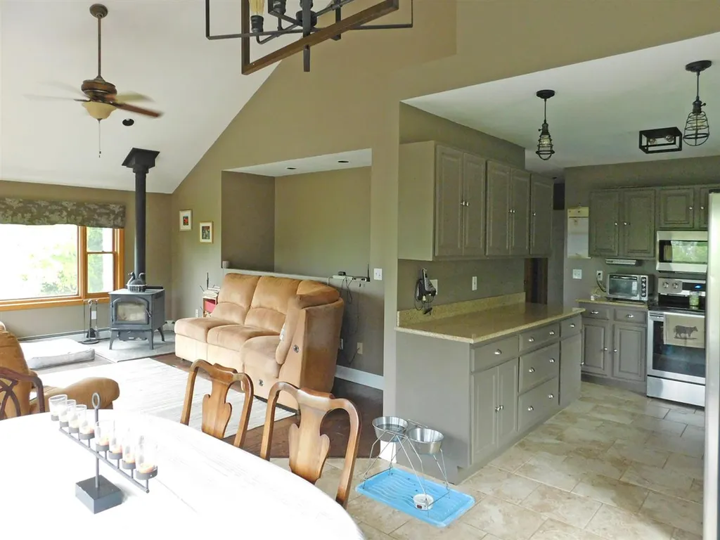 214 Hillcrest Avenue Duxbury VT 05660