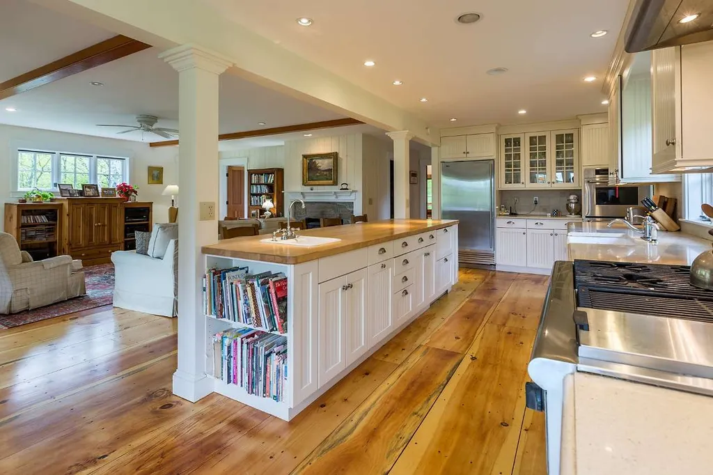 2352 Curtis Hollow Road Woodstock VT 05091