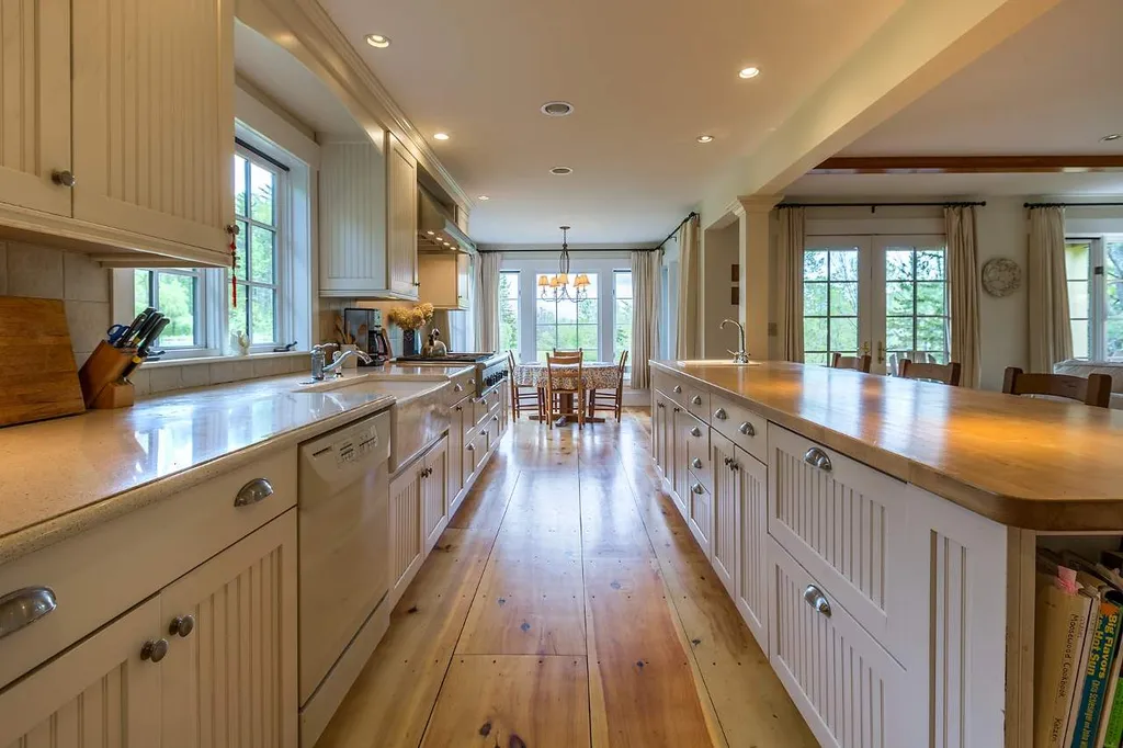 2352 Curtis Hollow Road Woodstock VT 05091