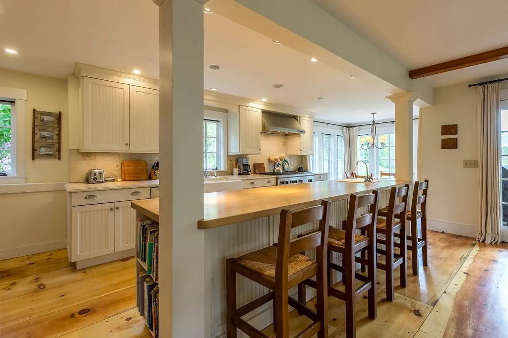 2352 Curtis Hollow Road Woodstock VT 05091