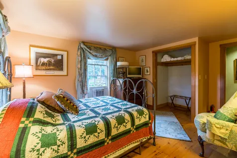 28 Pleasant Street Woodstock VT 05091