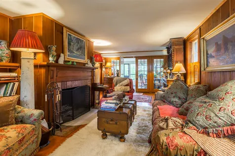 28 Pleasant Street Woodstock VT 05091
