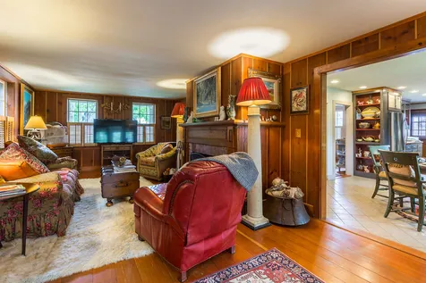 28 Pleasant Street Woodstock VT 05091