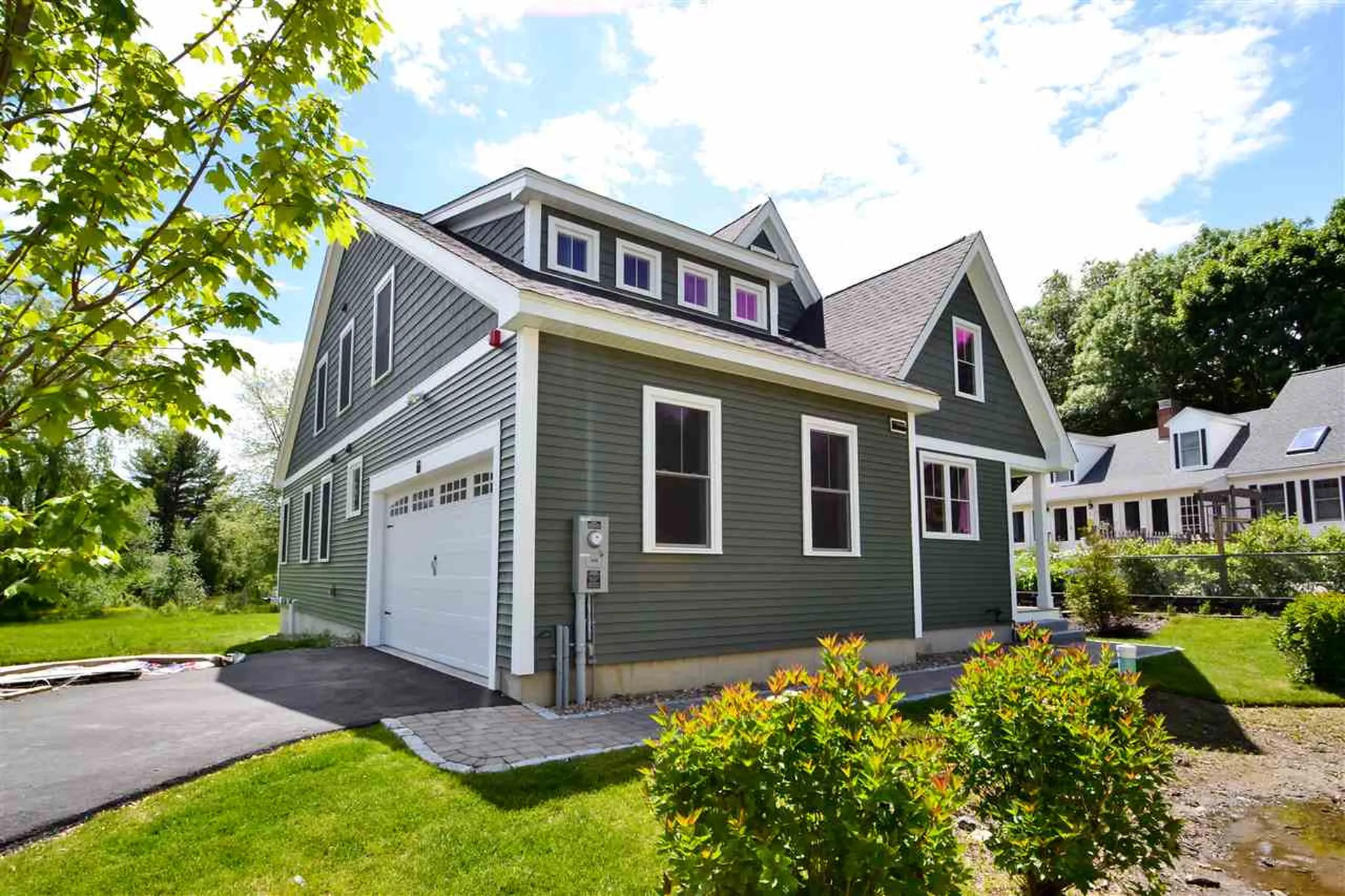 996 Maplewood Avenue Portsmouth NH 03801