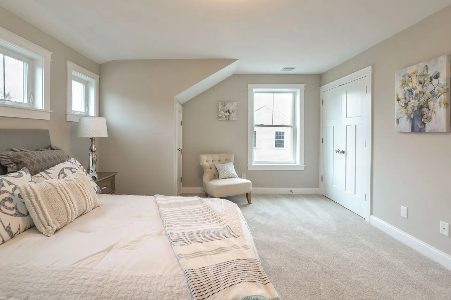 996 Maplewood Avenue Portsmouth NH 03801