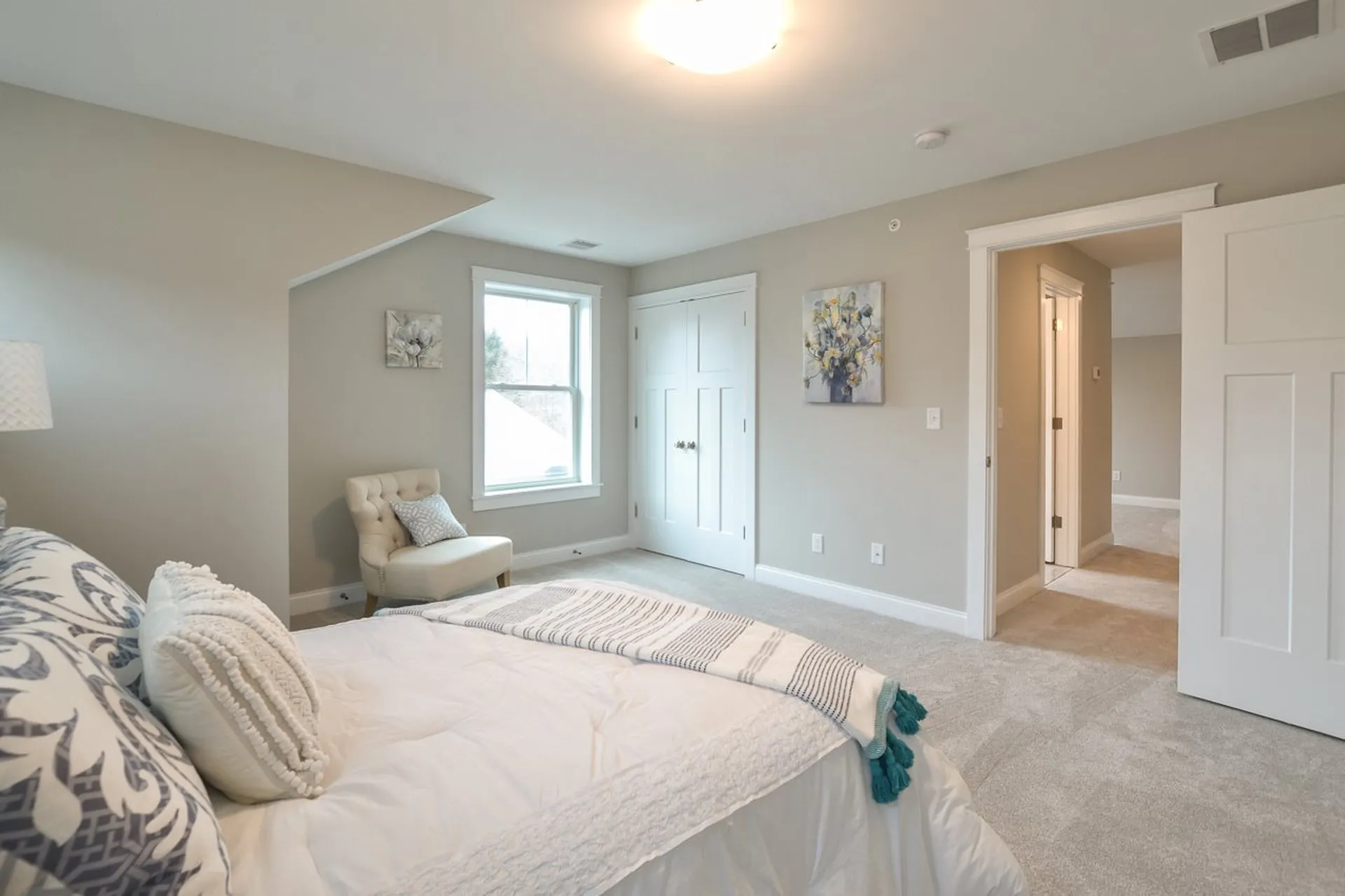 996 Maplewood Avenue Portsmouth NH 03801